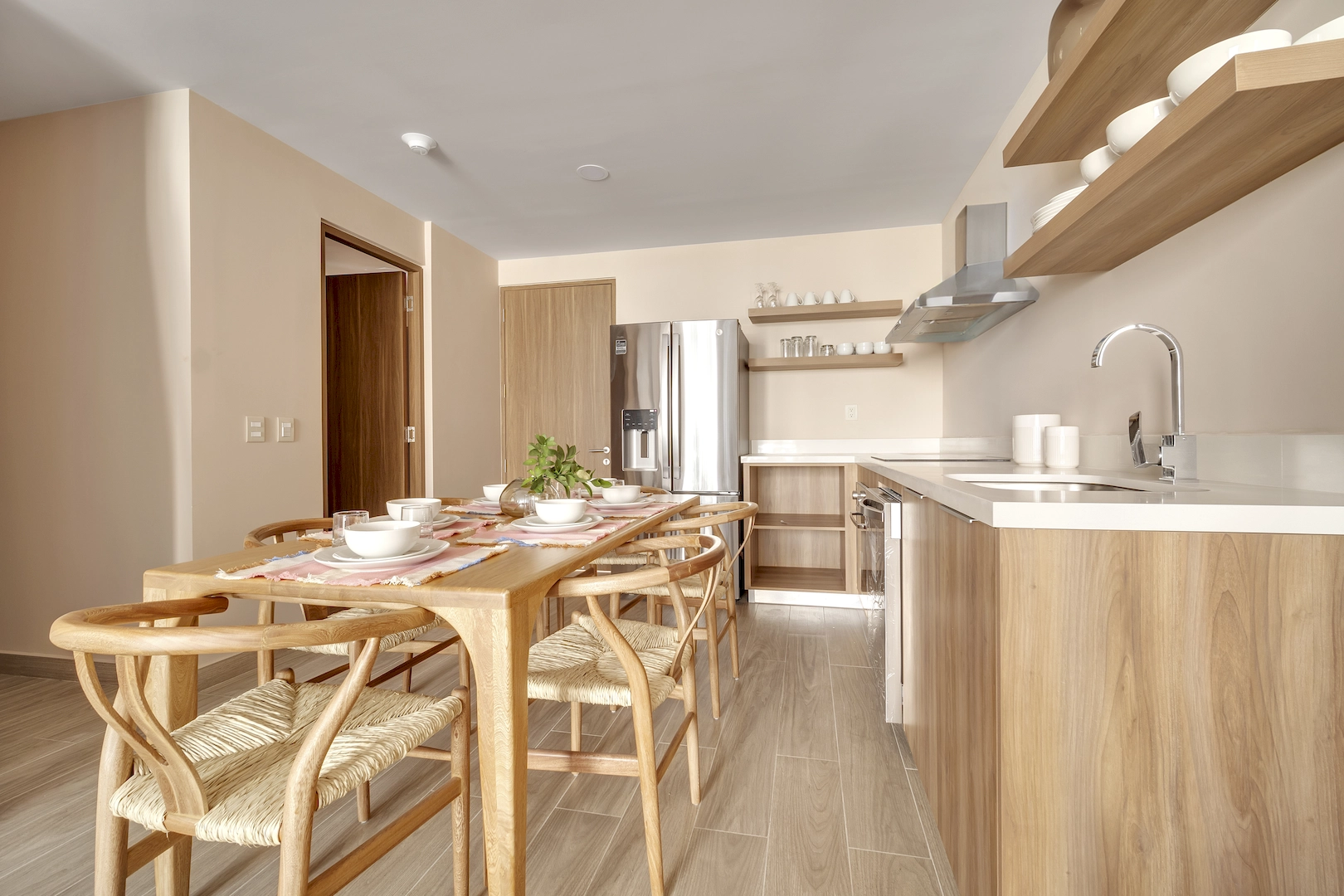 Kitchen Dining (2)