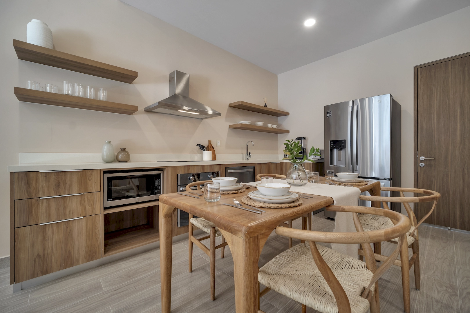 Kitchen Dinning (2)