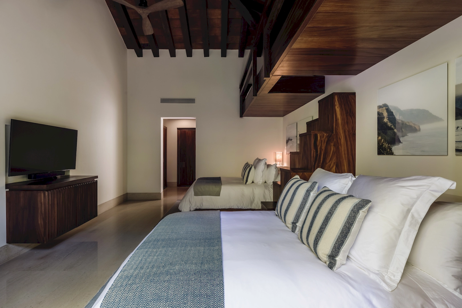 2024-12-12 - Casa Entre Rocas - Vivre Luxury Films-25