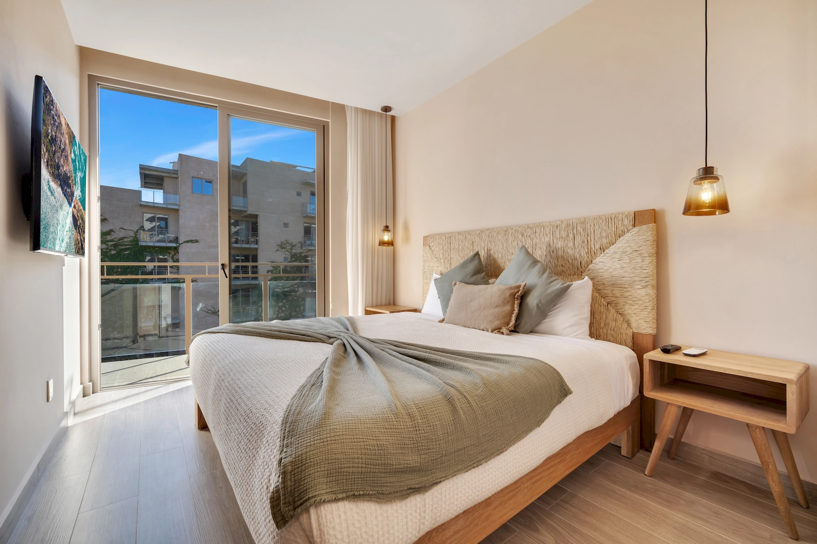 Three BR - Gallery 22