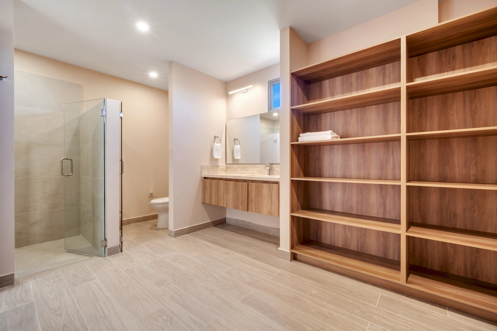 Three BR - Gallery 23