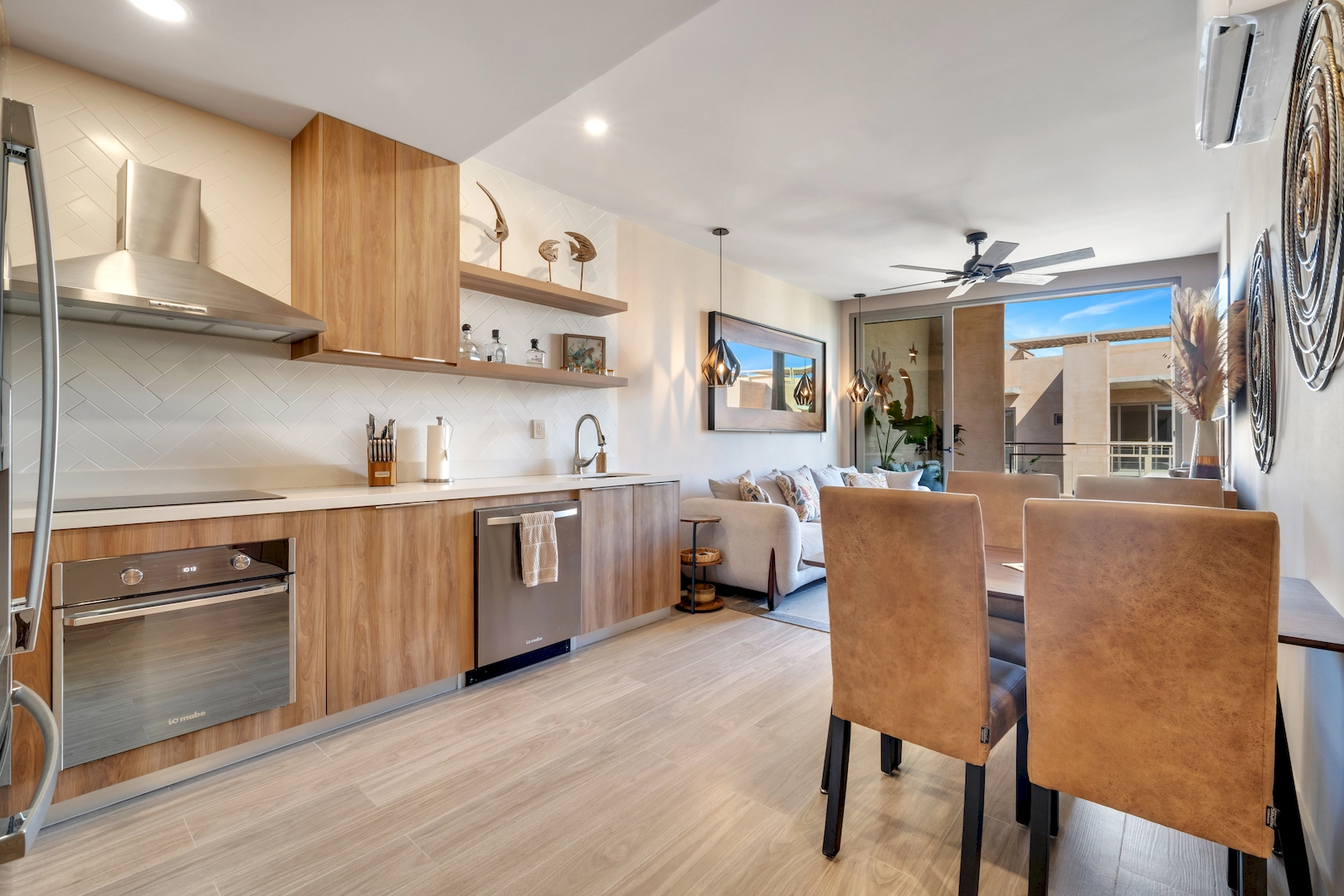 Two Bedroom PH - Gallery 1